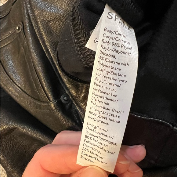 Spanx Leather Like Ankle Skinny Pants Size M - Picture 7 of 7